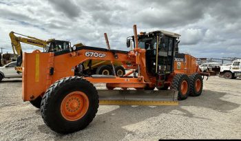 2013 JOHN DEERE 670GP MOTOR GRADER pieno