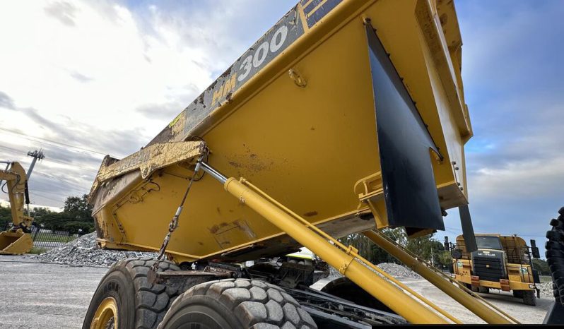 KOMATSU HM300-5 pieno