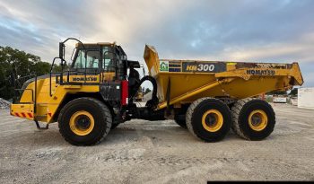 KOMATSU HM300-5 pieno