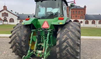 John Deere 8200 pieno