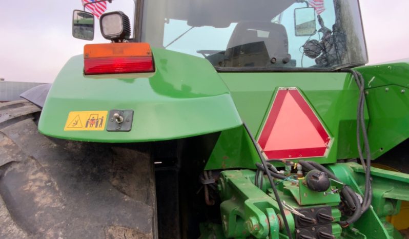 John Deere 8200 pieno