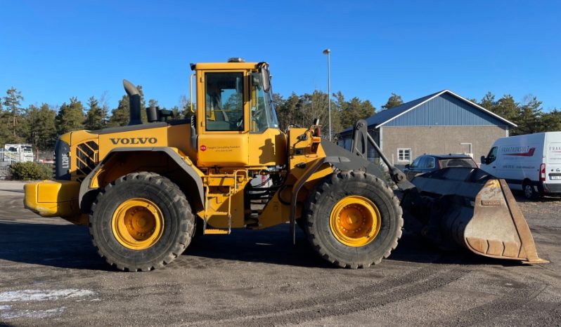 Volvo L120E pieno